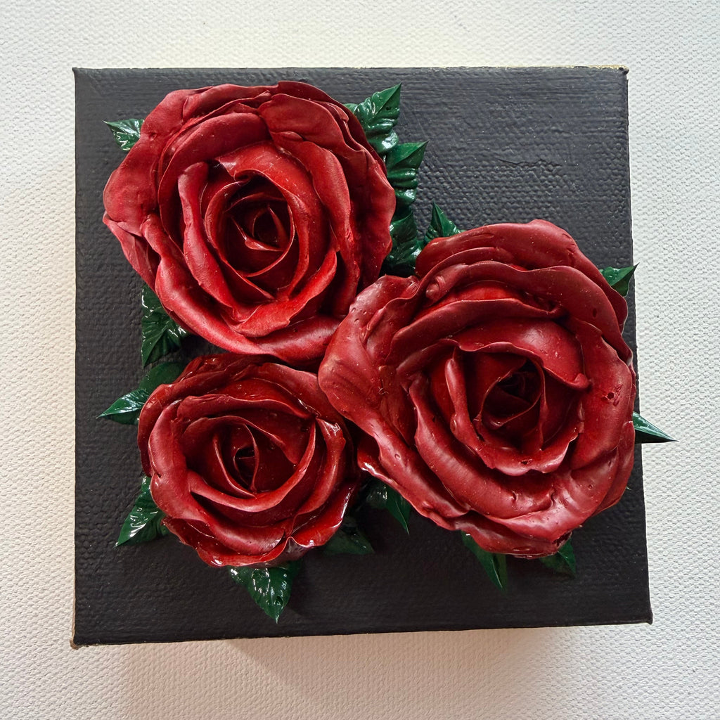 4x4 inch Red Roses on Black with Gold Edges