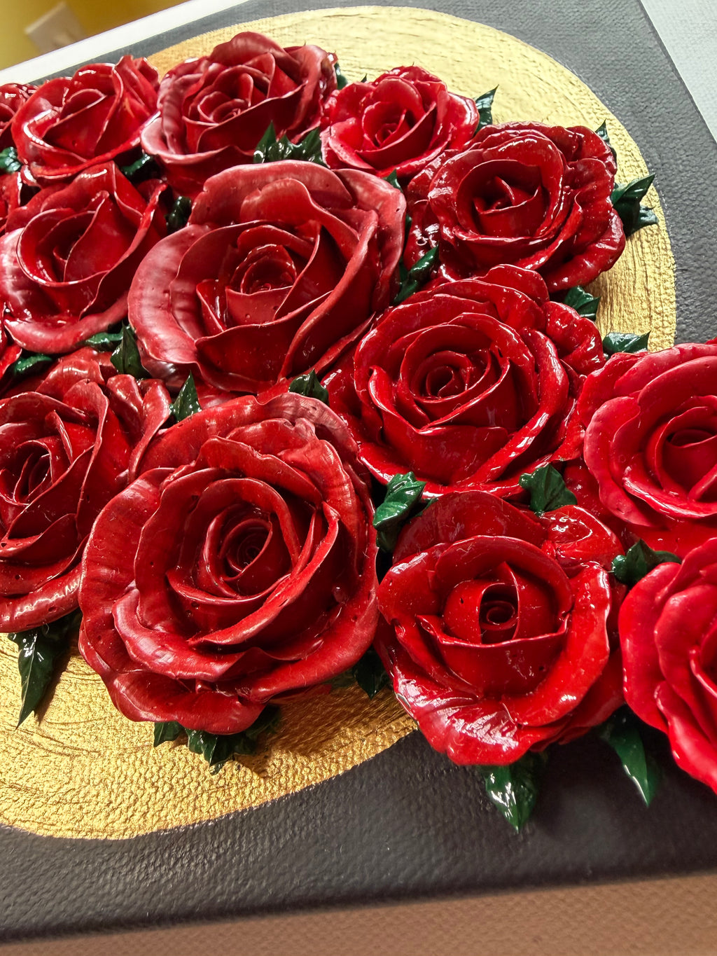 8x8 Red rose bunch with gold