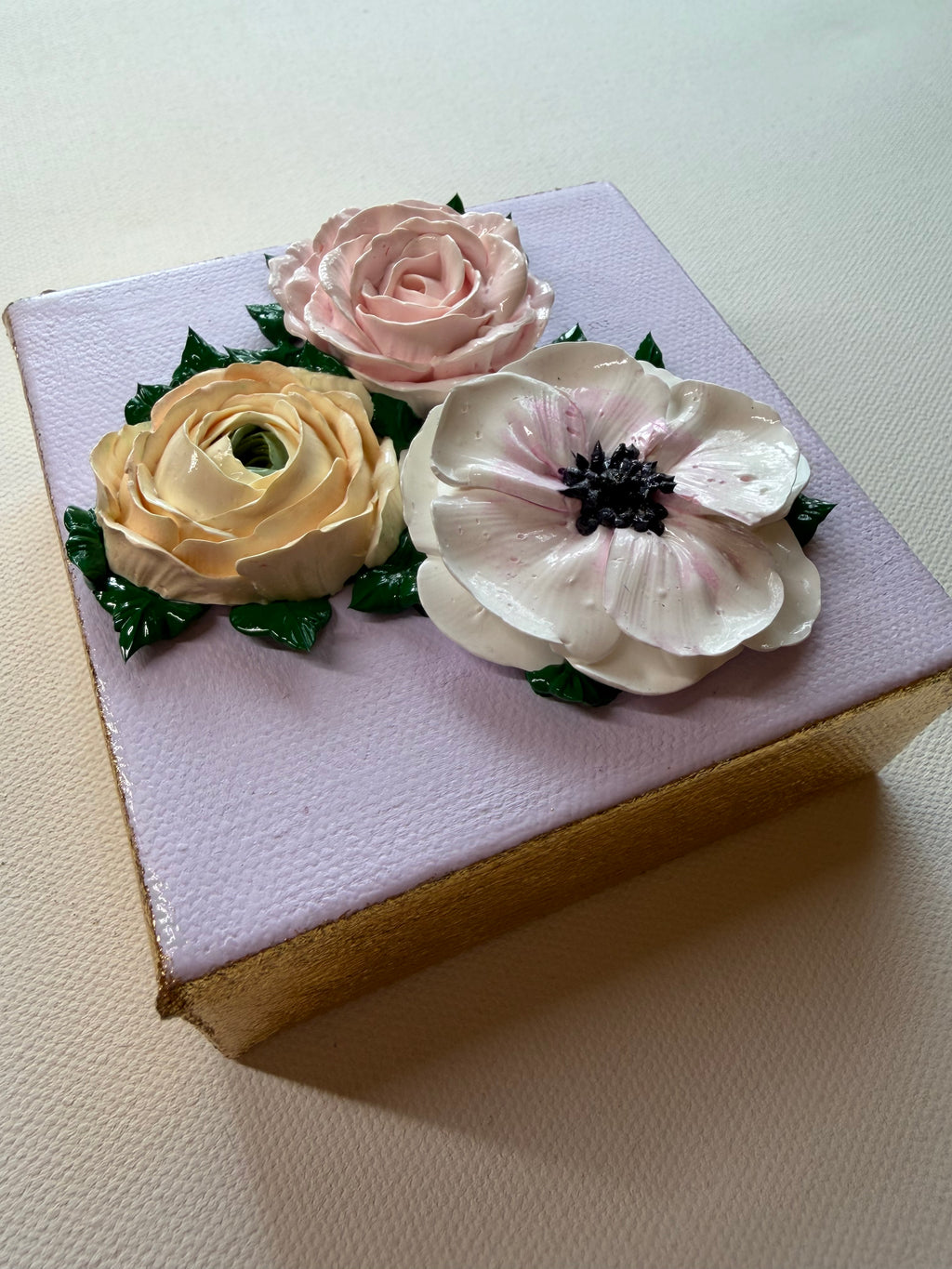 4x4 inch Rose, Ranunculus & Anemone on Pale Violet with Gold Edges