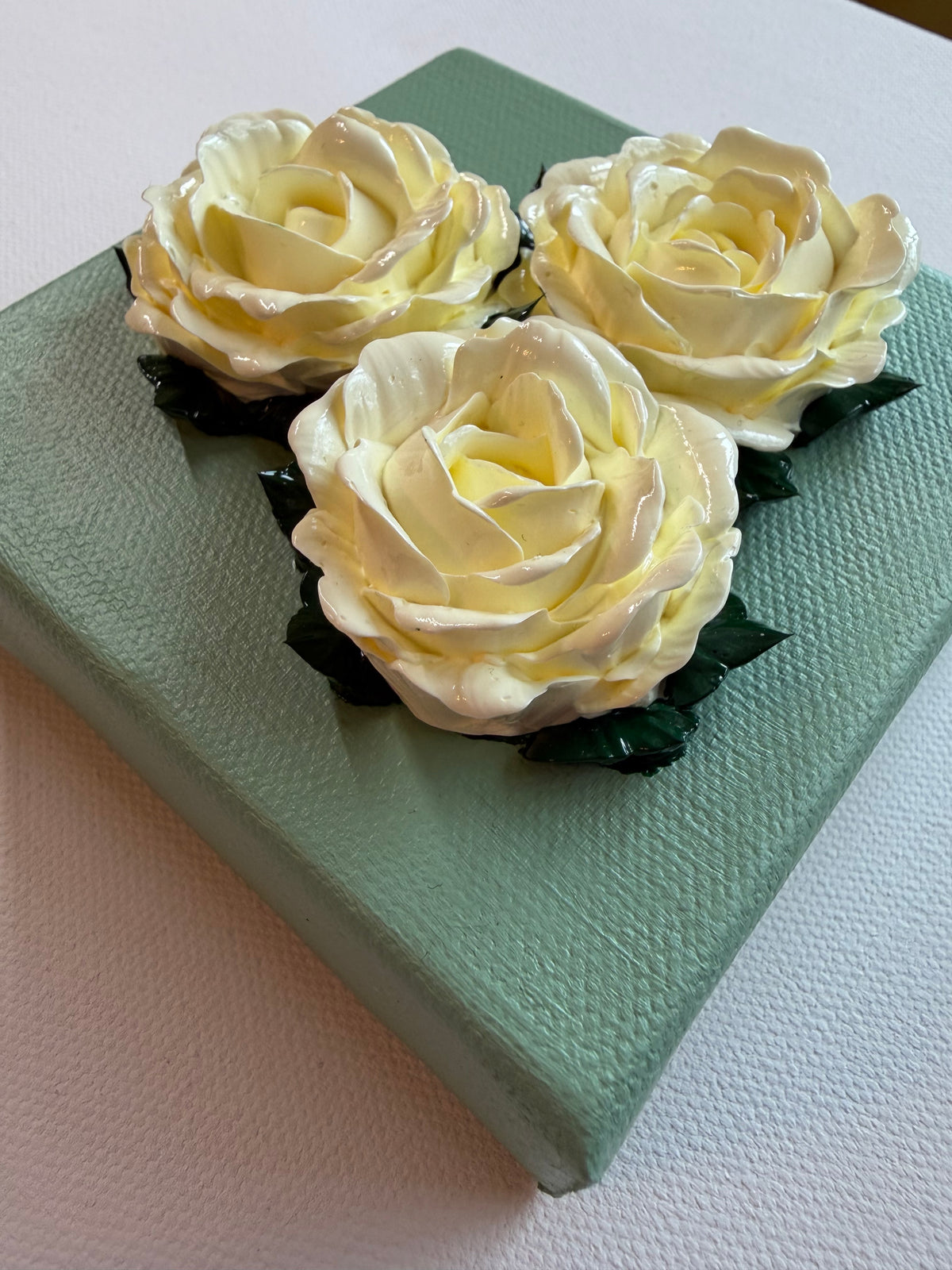 4x4 inch Cream Roses on Green