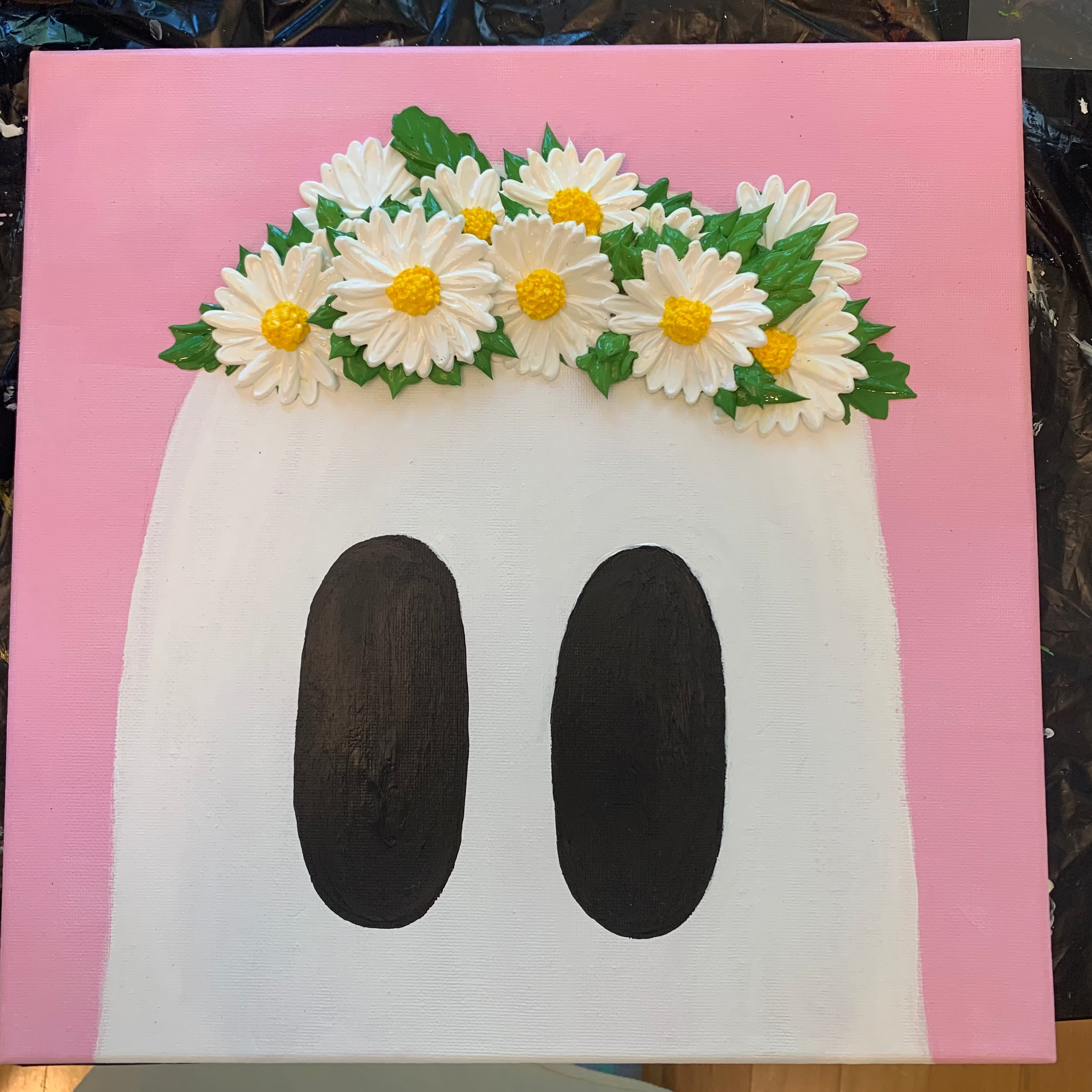Daisy Crown Ghost