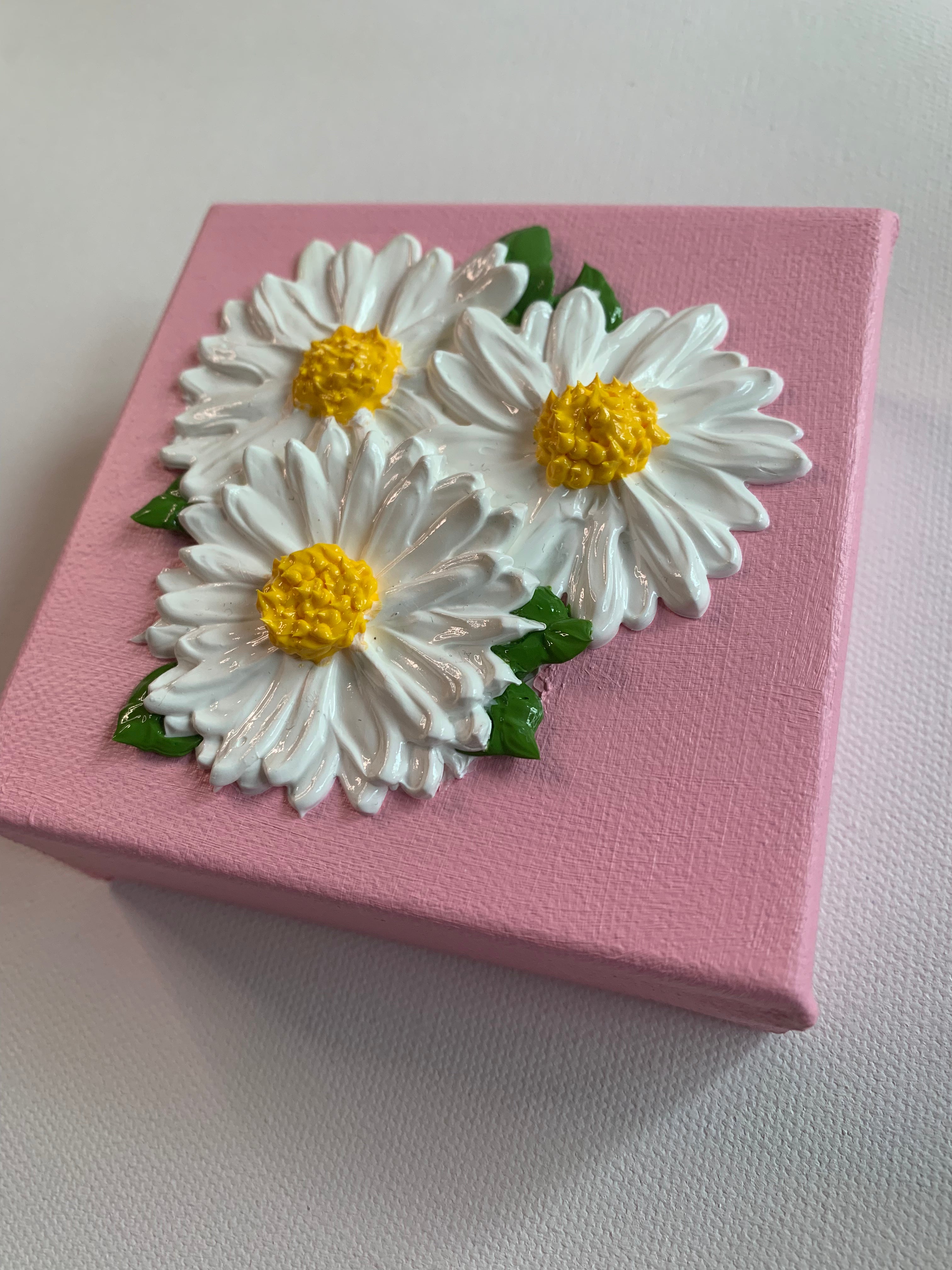 4x4 inch White Daisies on Pink