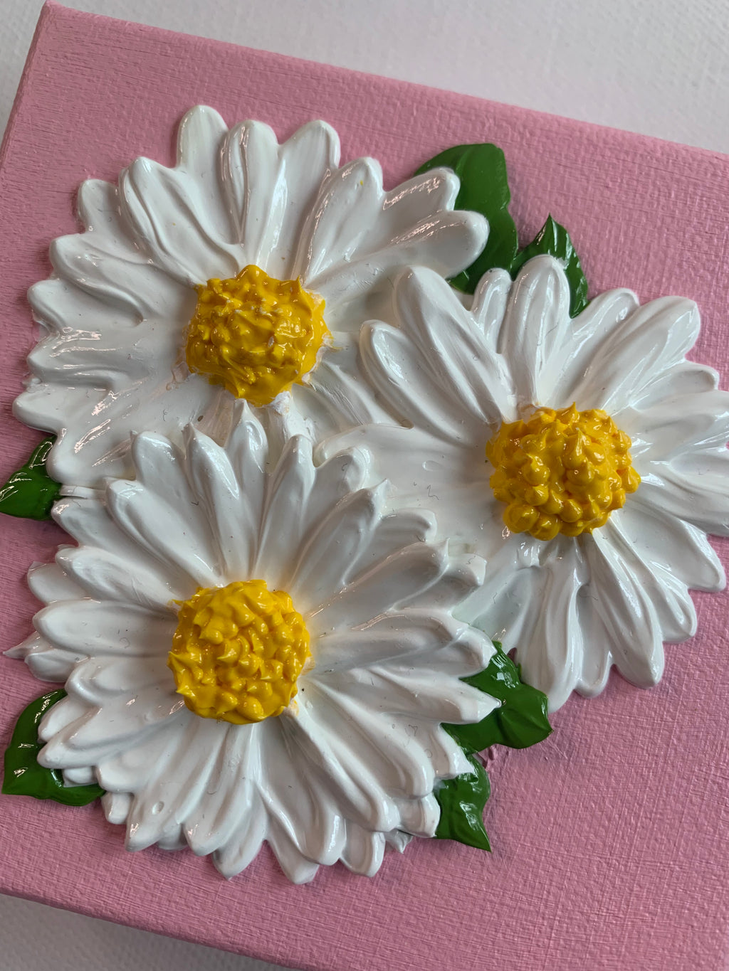 4x4 inch White Daisies on Pink