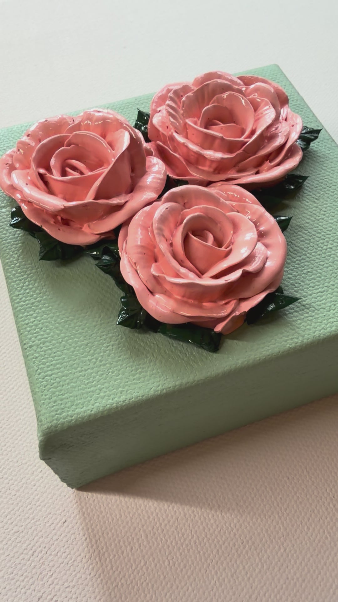 4x4 inch Coral Roses on Green